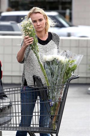 Diane Kruger Step out for a quick trip to a local Gelson's Maker in Hollywood on May 8, 2013