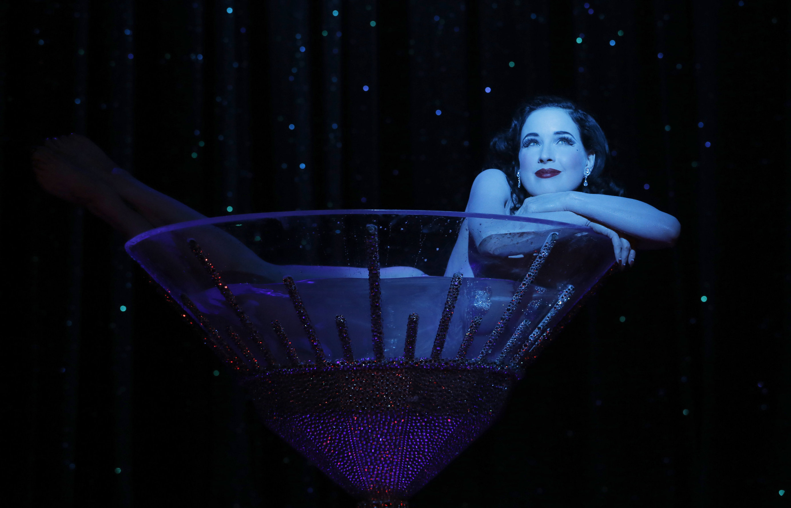 Dita Von Teese Excited for tonight's opening night in Los Angeles (19.06.2013) 