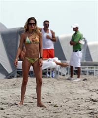 Doutzen Kroes bikini beach pictures in Miami August 16, 2012