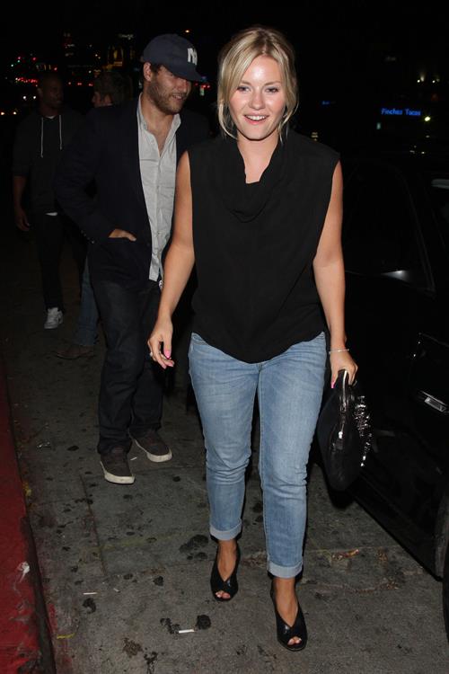 Elisha Cuthbert - Arriving to the Chateau Marmont with a mystery male companion in West Hollywood - August 2, 2012
