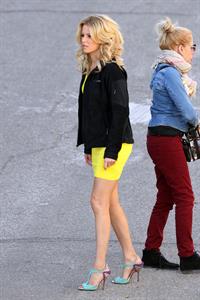 Elizabeth Banks on the set of 'Walk Of Shame' in Los Angeles 1/16/13 