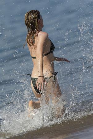 Ellen Pompeo - Wearing a sexy wet bikini on a beach in Maui (June 6, 2012)