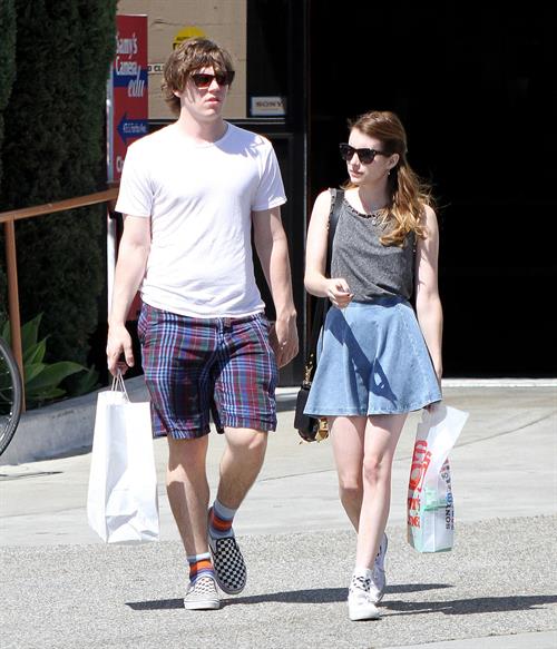 Emma Roberts - Spotted shopping at Samy's in Los Angeles (30.03.2013) 