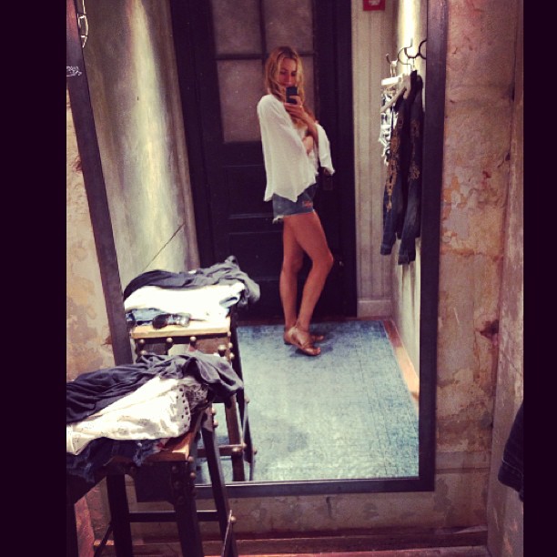 Valentina Zelyaeva taking a selfie