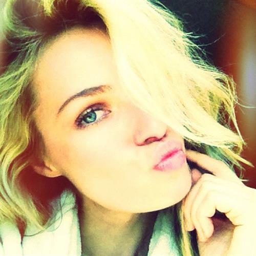 Valentina Zelyaeva taking a selfie