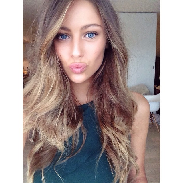 Mathilde Gøhler Selfie Pictures Mathilde Gøhler taking a selfie