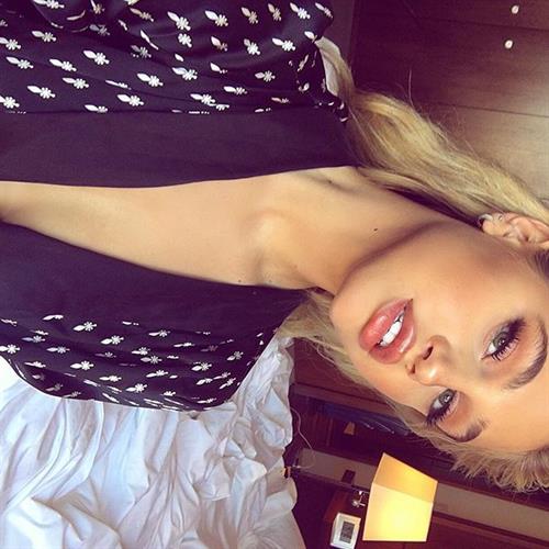 Meredith Mickelson taking a selfie