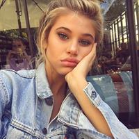 Meredith Mickelson taking a selfie