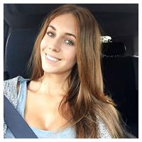 Talisa Loup taking a selfie