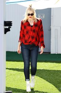 Gwen Stefani in Malibu 10/19/13  
