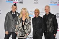 Gwen Stefani and No Doubt American Music Awards (November 18, 2012) 