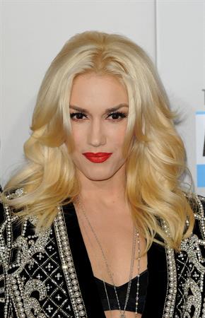 Gwen Stefani and No Doubt American Music Awards (November 18, 2012) 