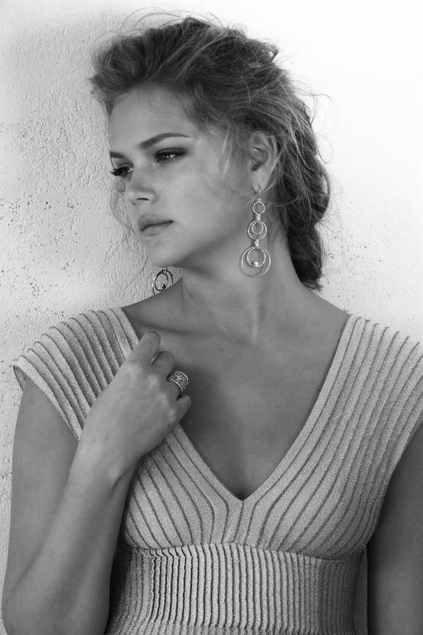 Esti Ginzburg