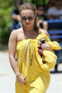 Hayden Panettiere 53Bikini candis at Miami Beach 12.05.13 