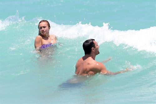 Hayden Panettiere 53Bikini candis at Miami Beach 12.05.13 