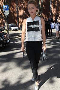 Hayden Panettiere arrives at the Giorgio Armani Fashion Show in Milan on June 25, 2013