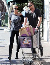 Heidi Klum Grocery shopping in Brentwood
