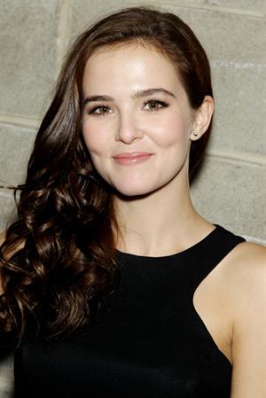 Zoey Deutch Beautiful Creatures panel Comic Con NY 10/13/12 