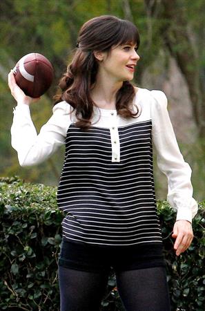Zooey Deschanel  New Girl  set candids in LA 1/23/13  