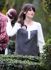 Zooey Deschanel  New Girl  set candids in LA 1/23/13  