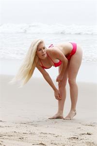 Heidi Montag Spends some time on the beach in Santa Monica (November 8, 2012)  (bikini)