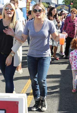 Hilary Duff – Farmers Market in Studio City 11/10/13  