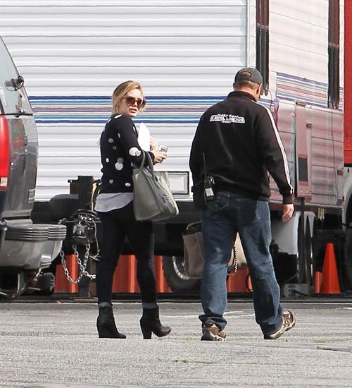 Hilary Duff - Spotted on the set for Raising Hope in Chatsworth on January 29, 2013