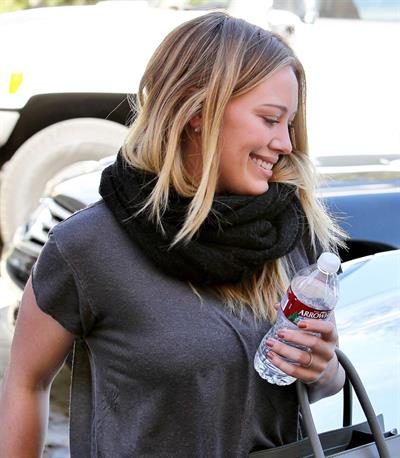 Hilary Duff – leaving pilates class in LA 1/15/13  