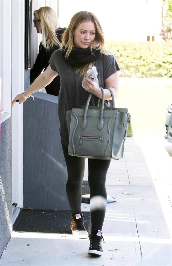 Hilary Duff – leaving pilates class in LA 1/15/13  