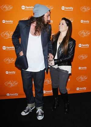 Holly Marie Combs  Pretty Little Liars  Halloween Episode Premiere (Oct 16, 2012) 