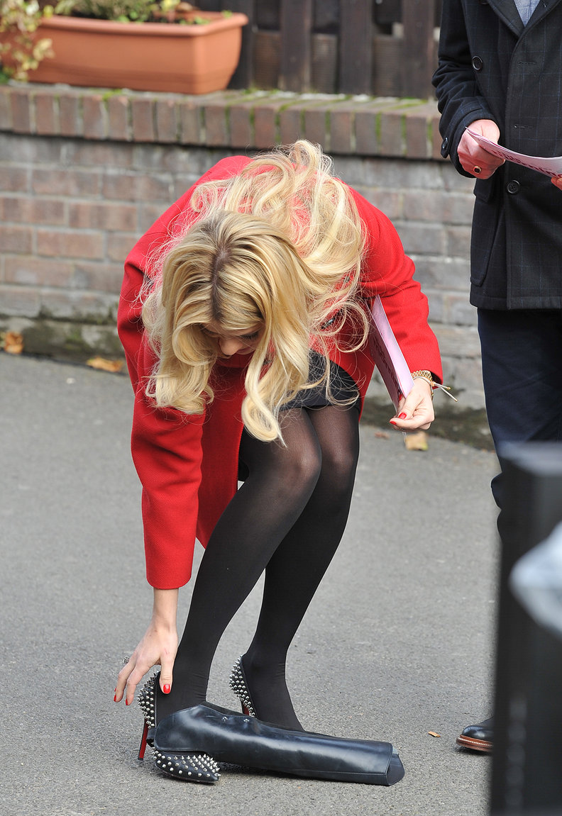 Holly Willoughby 'This Morning' London - November 6, 2012