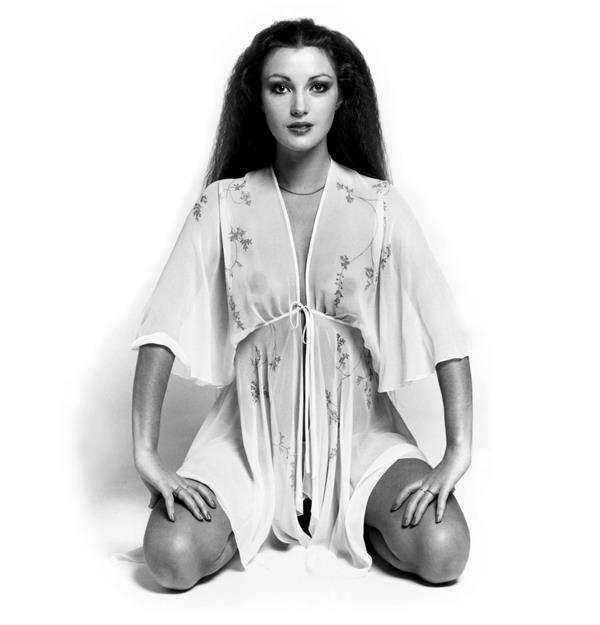 Jane Seymour : Young B&W Photoshoot  