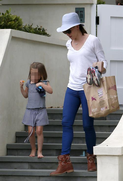 Jennifer Garner Takes daughter Seraphina Affleck to private party in Brentwood (April 28, 2013) 