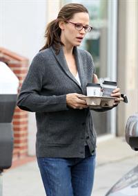 Jennifer Garner stops for coffee at Cafe Lue in LA October 4, 2012 