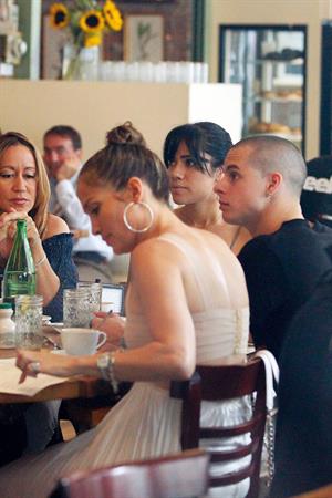 Jennifer Lopez dinner at Bubbys in New York City on July 24, 2012