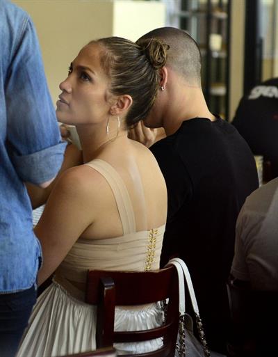 Jennifer Lopez dinner at Bubbys in New York City on July 24, 2012