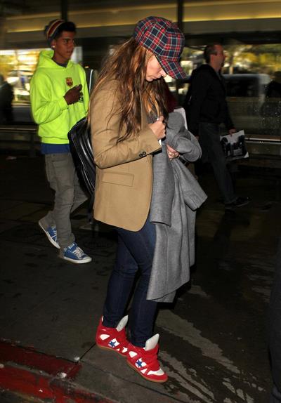 Jennifer Love Hewitt At LAX Airport December 29, 2012  