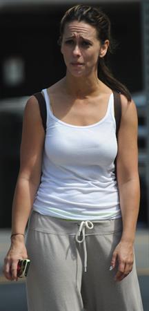 Jennifer Love Hewitt out for a hike in Santa Monica 8/7/12 