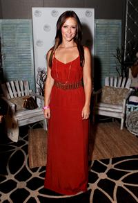 Jennifer Love Hewitt - Kari Feinstein's MTV Movie Awards Style Lounge, West Hollywood June 1, 2012
