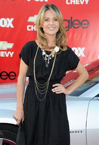 Jessalyn Gilsig at Premiere Of Fox's  Glee  (Sep 8, 2009)  