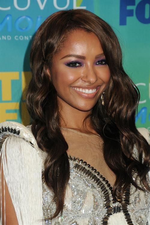 Katerina Graham 2011 Teen Choice Awards on August 7, 2011