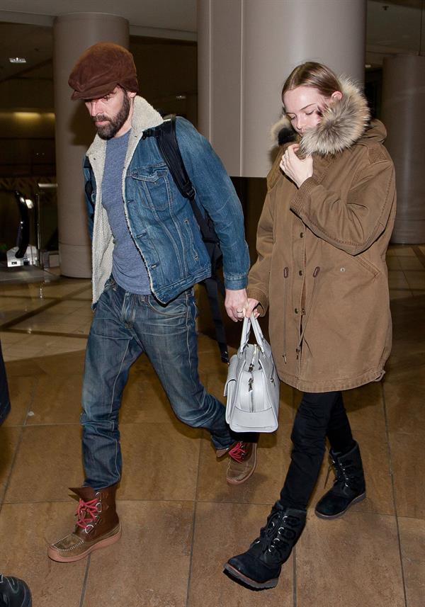 Kate Bosworth Arrives at Los Angeles International Airport (04.02.2013) 