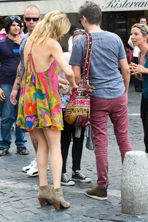 Kate Hudson Sightseeing tour & lunch at Dal Bolognese, Rome, on June 7, 2013