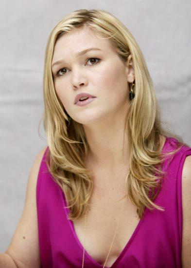 Julia Stiles