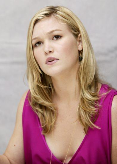 Julia Stiles