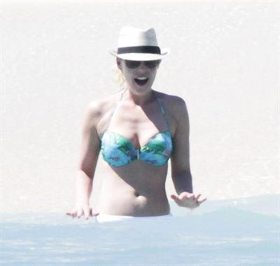 Katherine Heigl On vacation in Los Cabos, Mexico - April 7, 2013 