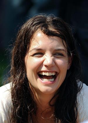 Katie Holmes Pictures Katie Holmes Films  Mania Days  in Washington Square Park (May 21, 2013)