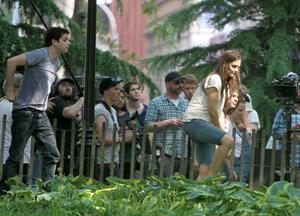 Katie Holmes Pictures Katie Holmes Films  Mania Days  in Washington Square Park (May 21, 2013)