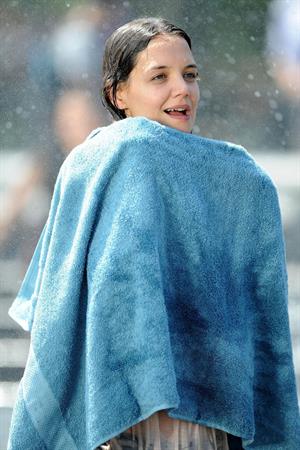 Katie Holmes Pictures Katie Holmes Films  Mania Days  in Washington Square Park (May 21, 2013)