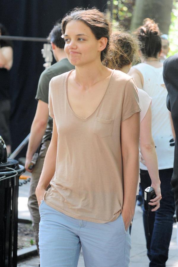 Katie Holmes Films  Mania Days  in Washington Square Park (May 21, 2013) 